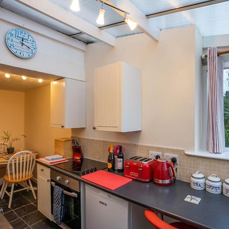 Apartamento Looe Self Catering Exterior foto