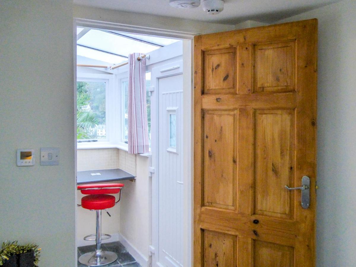 Apartamento Looe Self Catering Exterior foto