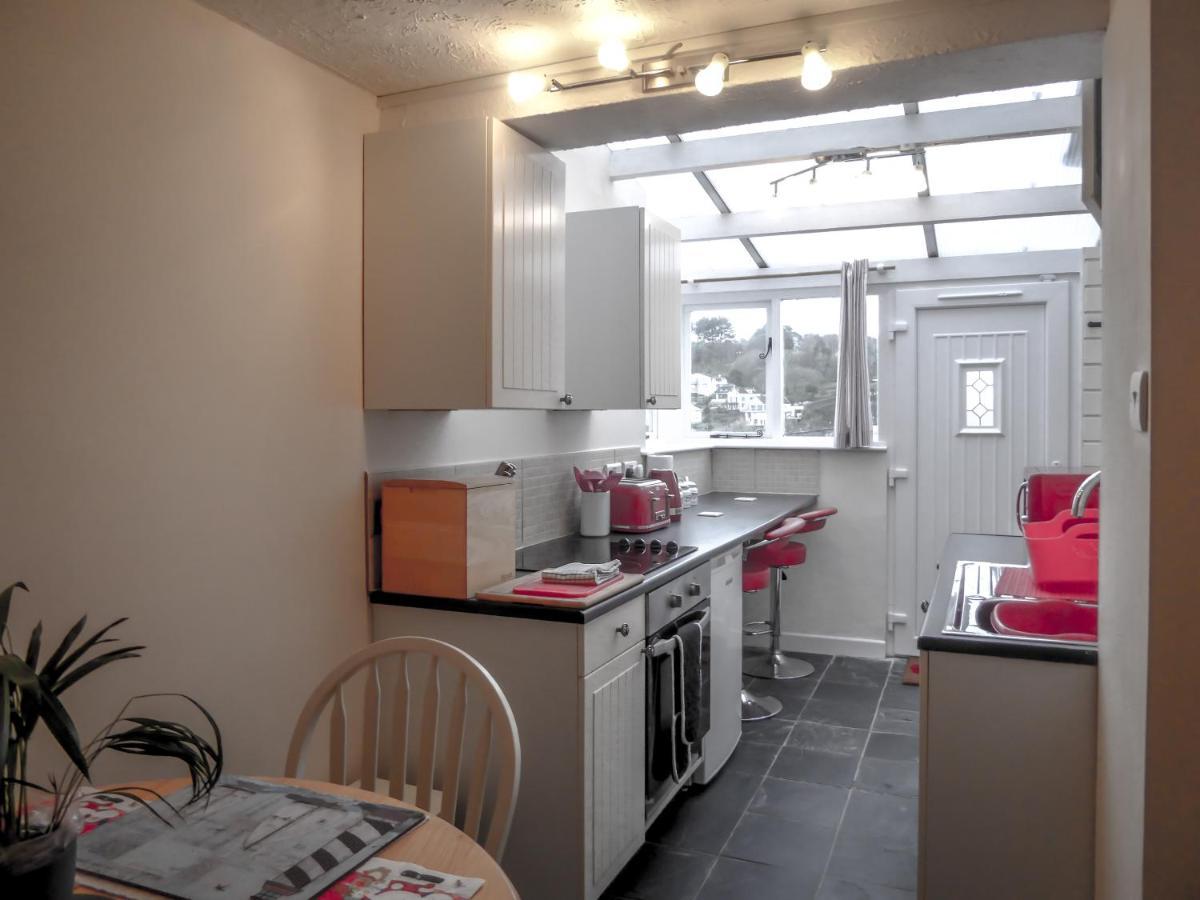 Apartamento Looe Self Catering Exterior foto