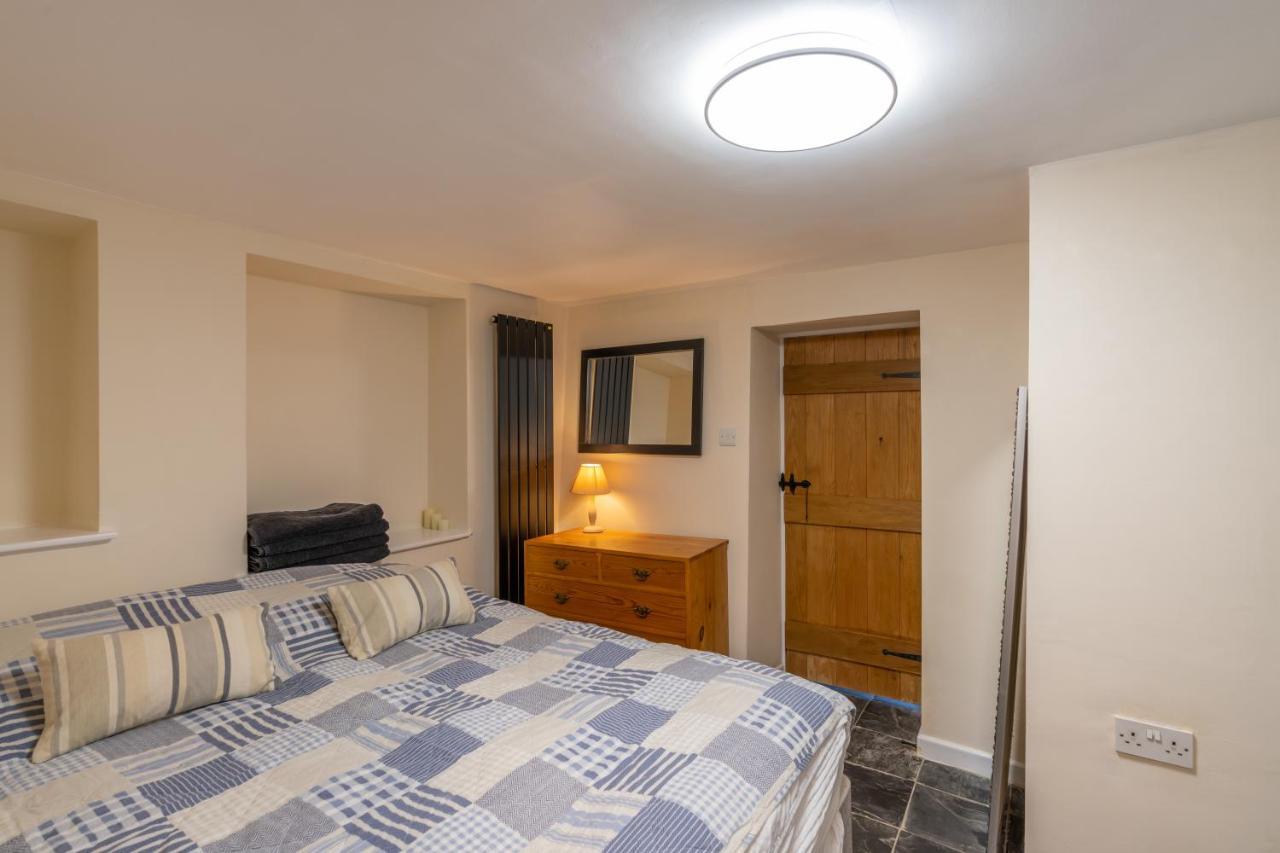 Apartamento Looe Self Catering Exterior foto